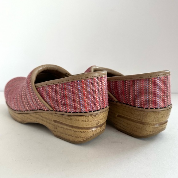DANSKO PROFESSIONAL RED/PINK TEXTURED MULTICOLOR FABRIC CLOG Sz 6US/ 36EU - Picture 8 of 15